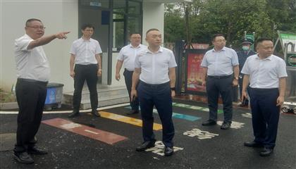 遂寧興業(yè)集團(tuán)召開“問題大排查、作風(fēng)大整治、工作大提升”專項(xiàng)行動(dòng)現(xiàn)場(chǎng)推進(jìn)會(huì)