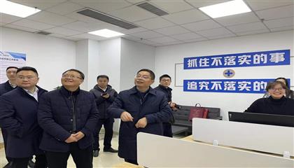 市委常委、組織部部長(zhǎng)張鵬飛一行慰問遂寧遂星公司籌備組員工